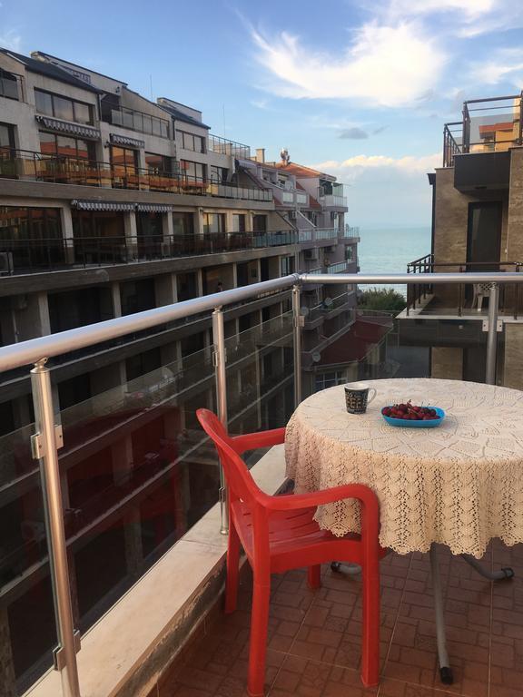 Milos Apartments Pomorie Eksteriør billede