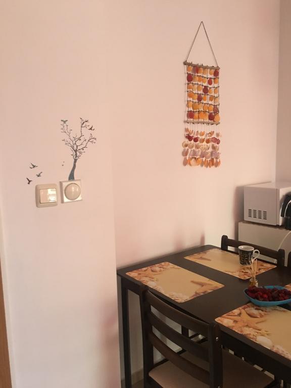 Milos Apartments Pomorie Eksteriør billede