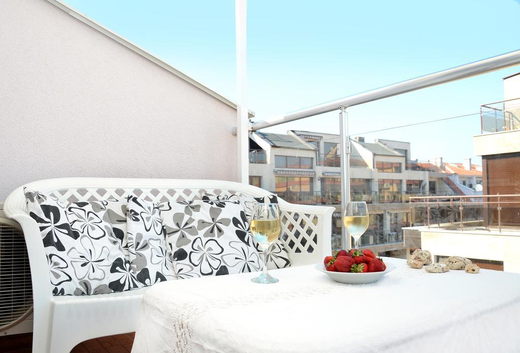 Milos Apartments Pomorie Eksteriør billede