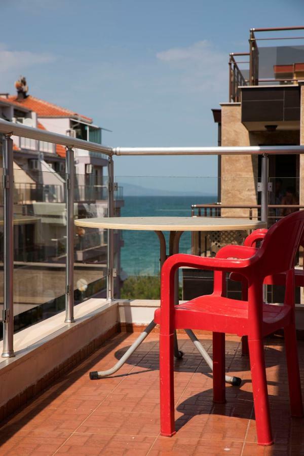 Milos Apartments Pomorie Eksteriør billede